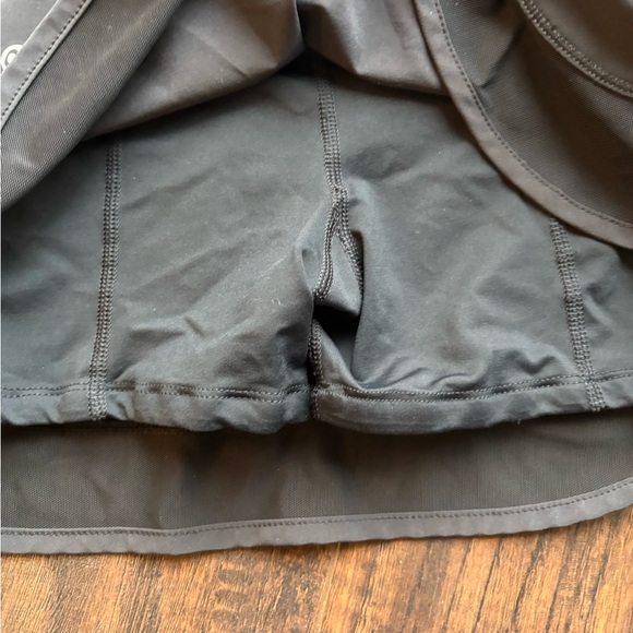 Lululemon Black Athletic Hoty Hot skort - Picture 4 of 7